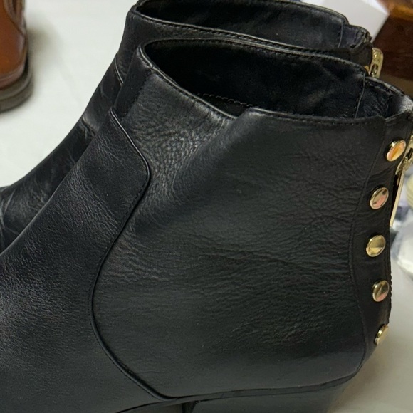 Vince Camuto Black Leather Bootie with gold zipper and studs Size 8 1/2 - Picture 7 of 10